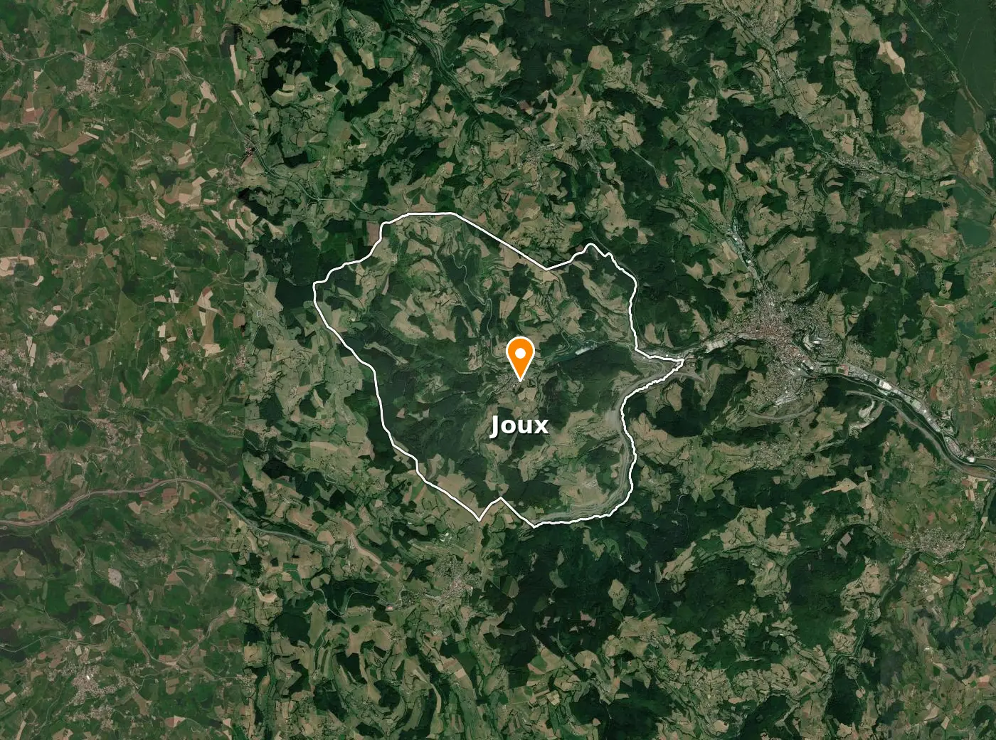 Vue satellite de la commune de Joux avec son contour