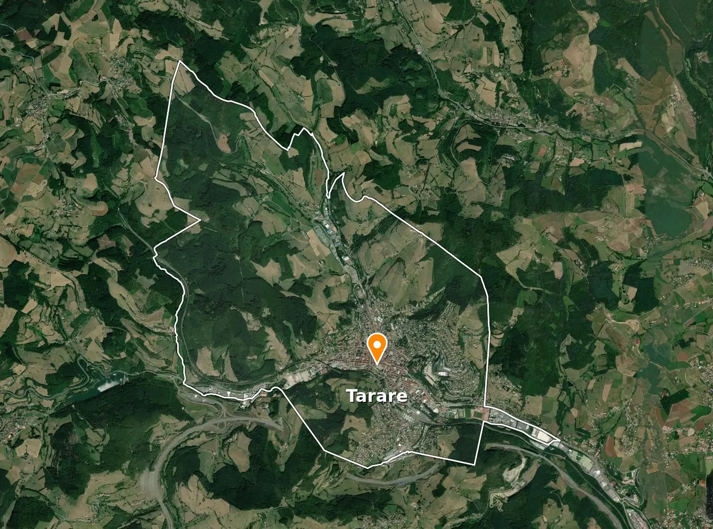 Vue satellite de la commune de Tarare avec son contour